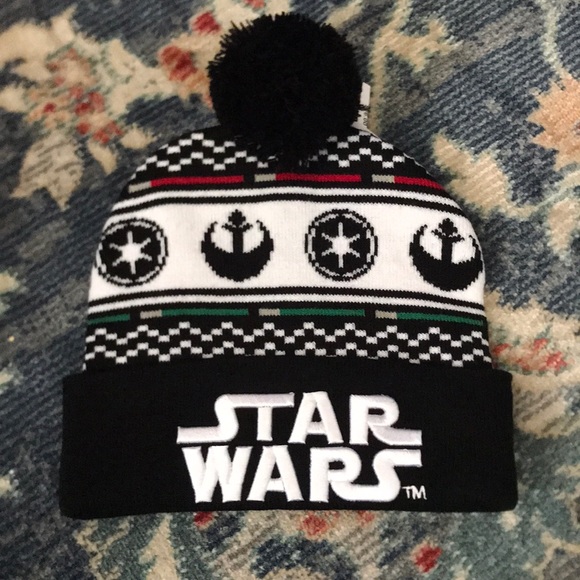 Star Wars Beanie - Picture 1 of 3